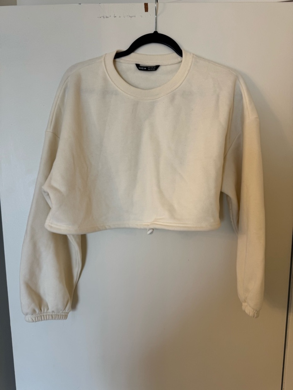 SHEIN Cream Cropped Crewneck Sweatshirt